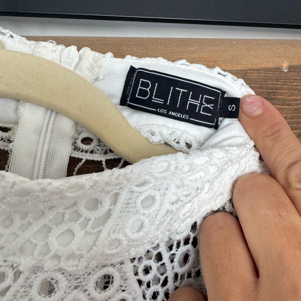 Blithe size S romper - Picture 3 of 3